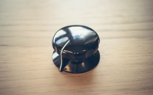 1.5″ authentic RCA knob – real bakelite