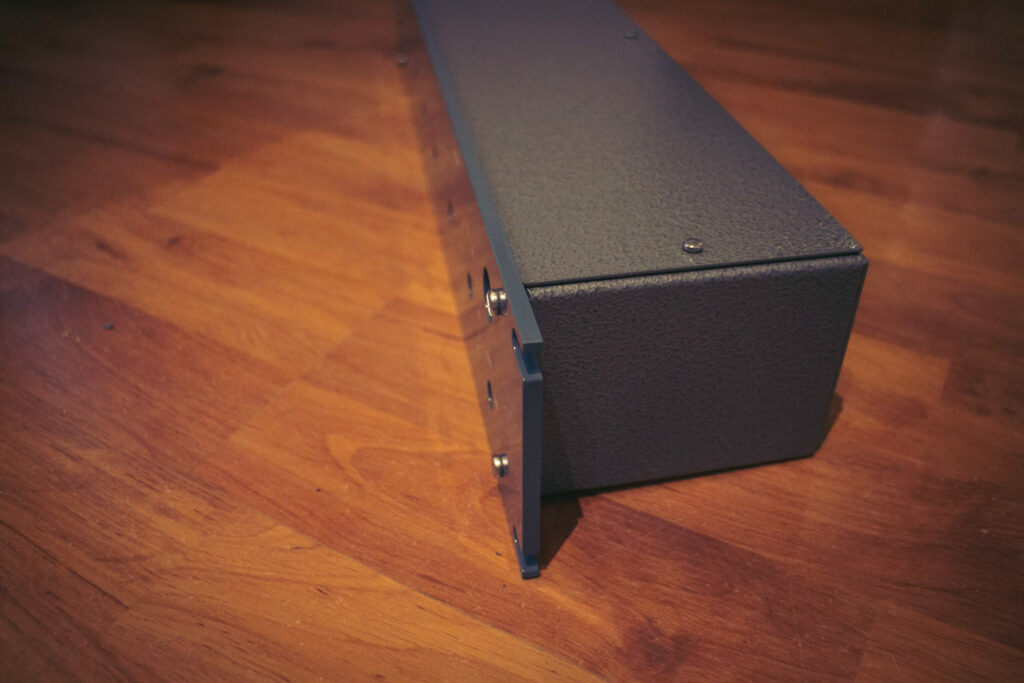 pultec-meq5-tube-midrange-equalizer-diy-by-analogvibes-panel-side